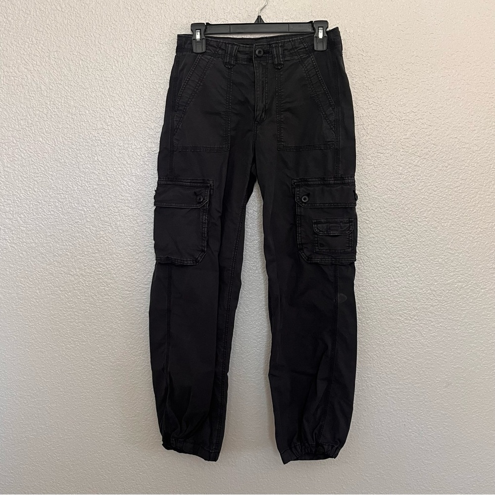American Eagle Outfitters size 4 regular  black Cargo Pants